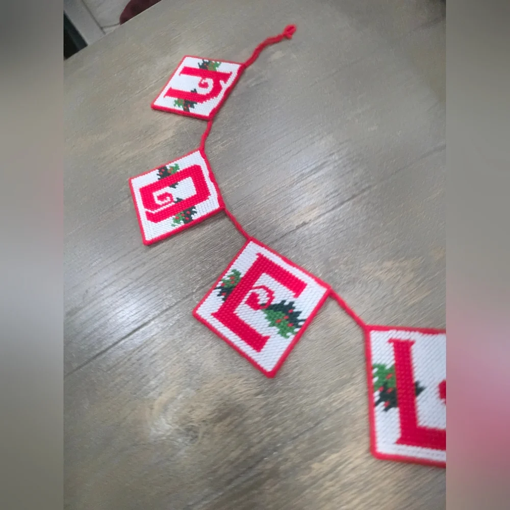 Vintage Christmas NOEL Needlepoint Plastic Wall Door Mantle Hanging Garland